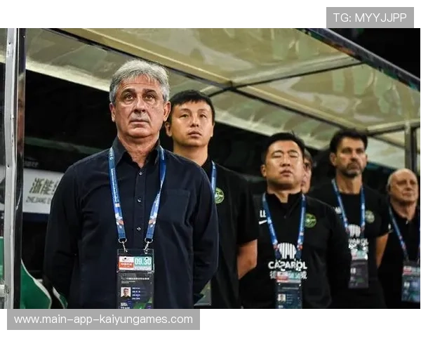 两连败引发危机，高层紧急会议